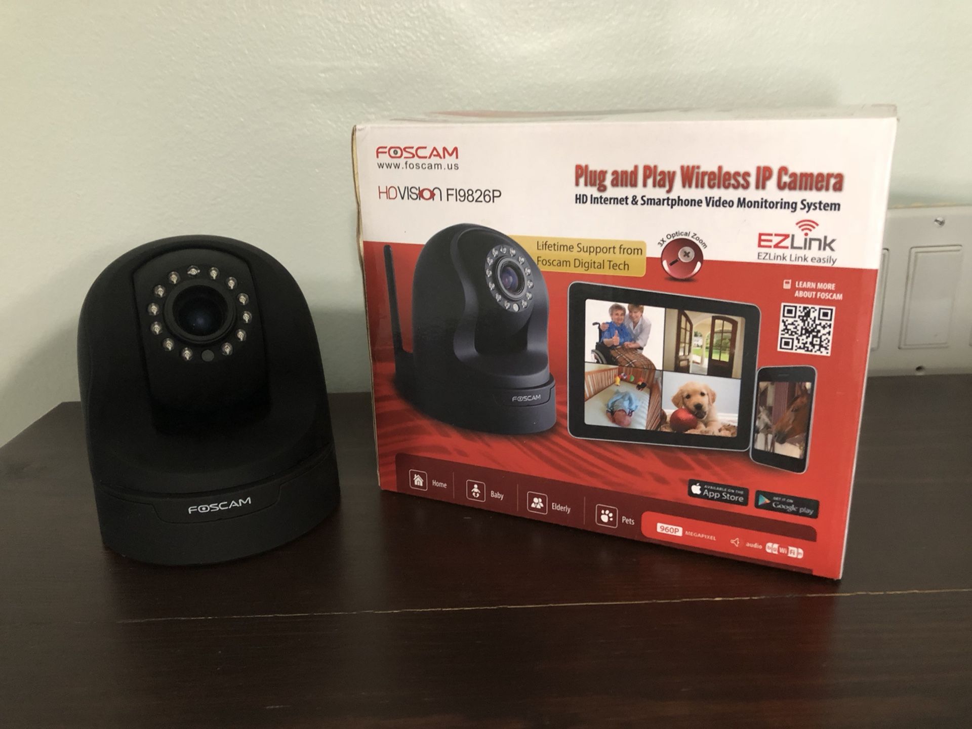Foscam FI9826P x3 Optical Zoom PTZ HD 960P CCTV IP Camera with PnP - Black by Foscam