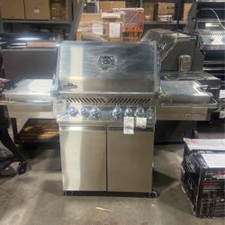 Napoleon prestige Pro, 500 freestanding natural gas grill