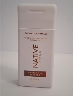 Travel size native shampoo