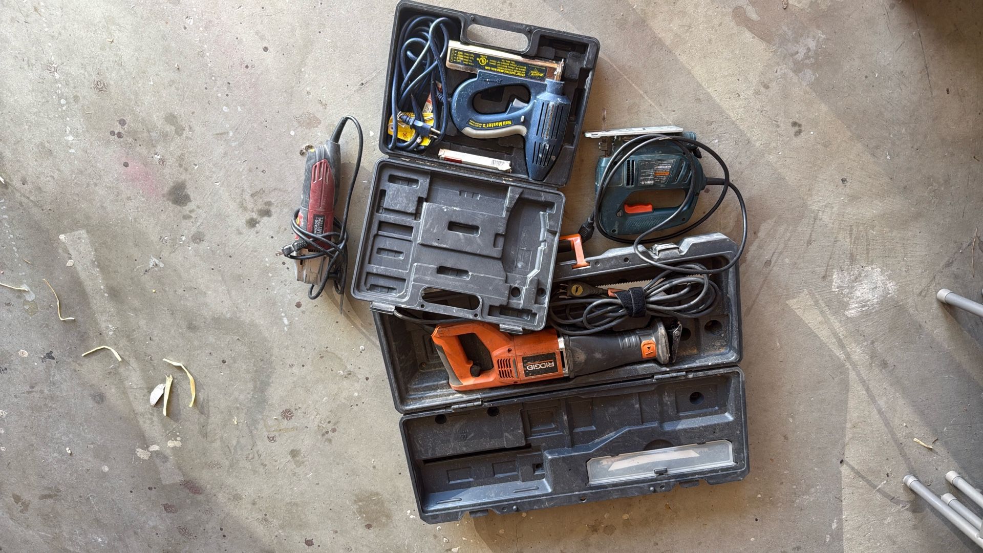 Staple And Brad Nail Gun, Reciprocating Saw, Jig Saw, Oscillating Saw 
