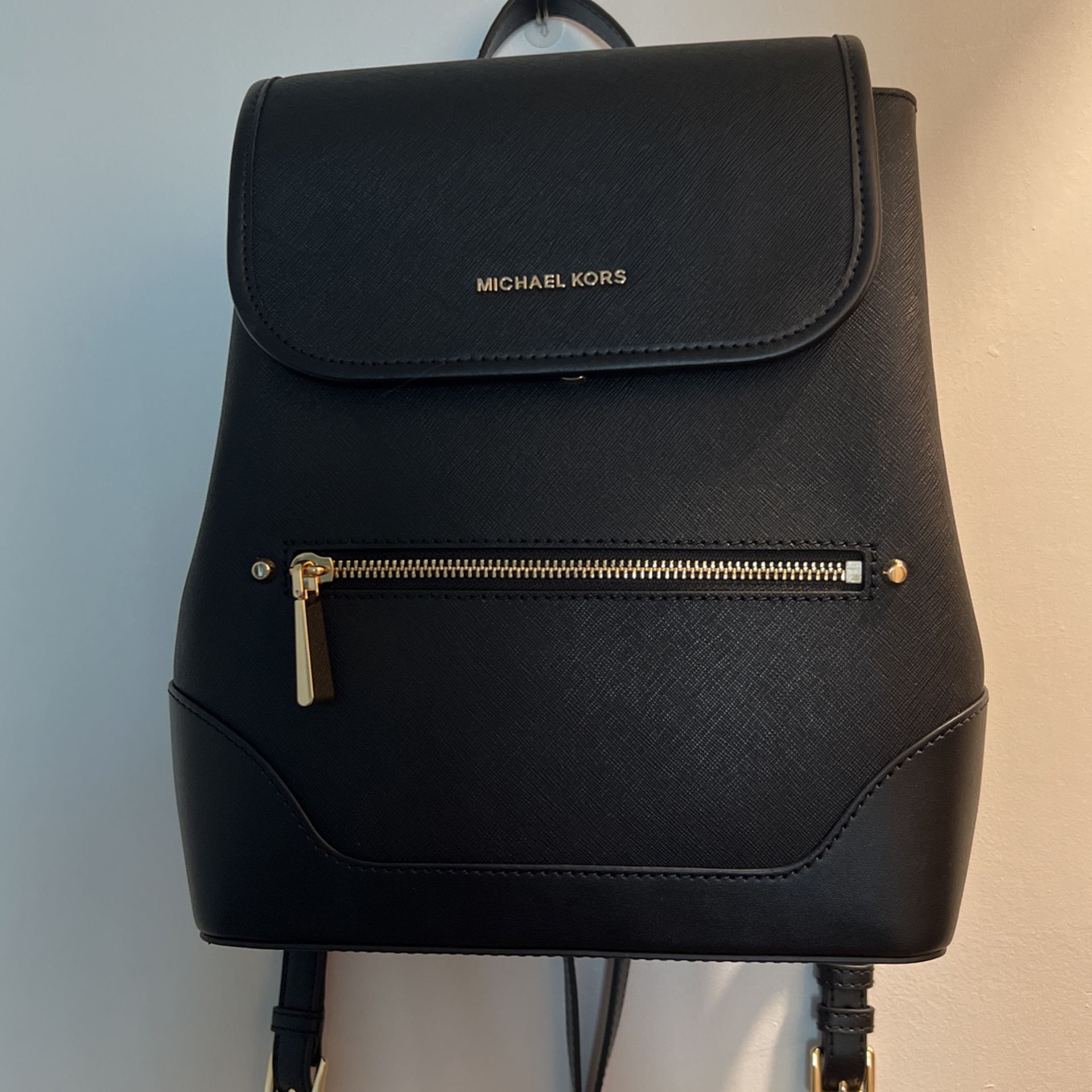 Michael Kors Black Backpack for Sale in Las Cruces, NM - OfferUp