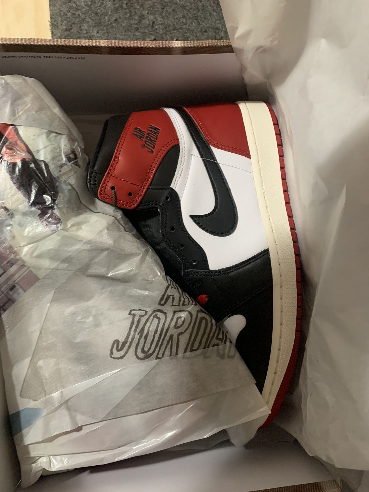 Jordan 1 High Black Toe 