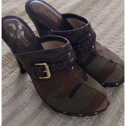 Michael Kors Shoes Size 61/2 M .