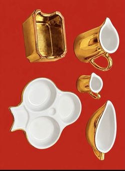 Hall China Company’s iconic "Golden Glo" line. 5 piece