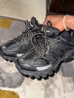 Balenciaga track