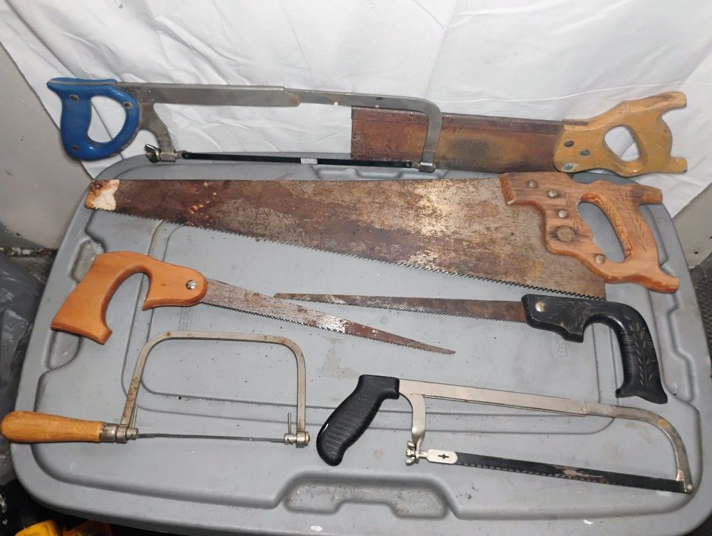 7 Hand Saws