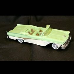 SMP Dealer Promo / Friction 1958 Ford Fairlane Convertible