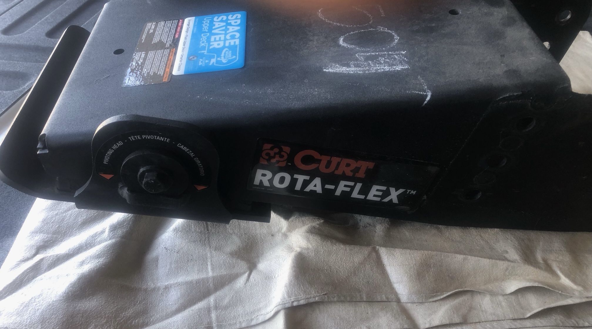 $300- CURT Rota-Flex Fifth-Wheel Pin Box:  Part Number 2021-0256-07RE