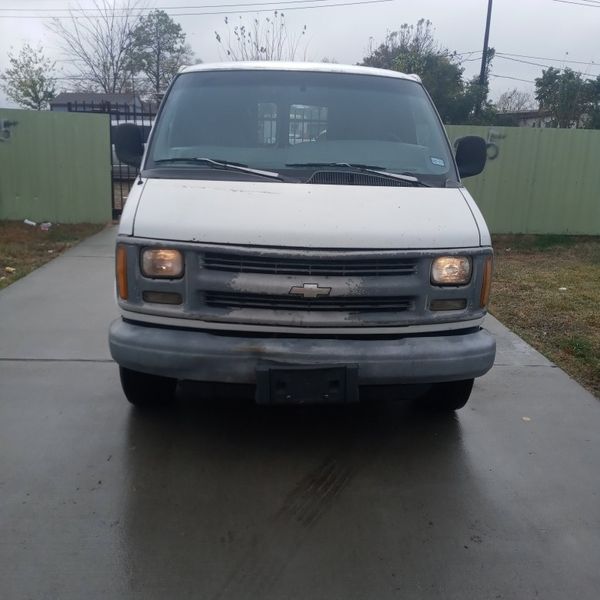 1999 Chevy Express Van 3500 for Sale in Houston, TX OfferUp