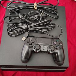 PS4 Console With Controller 