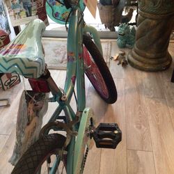 SCHWINN GIRL JUVENILE BICYCLE for Sale in Oakland Park FL OfferUp