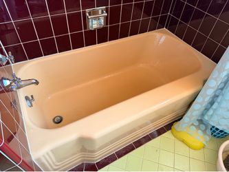 Free Cast Iron Porcelain Bathtub – You Haul