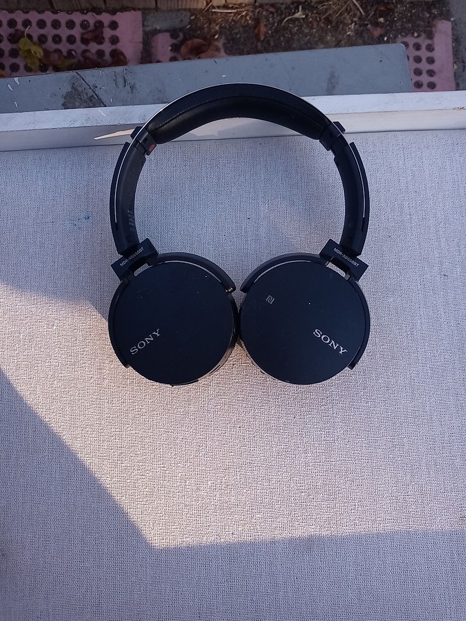 Sony MDR-XB650BT wireless headphones