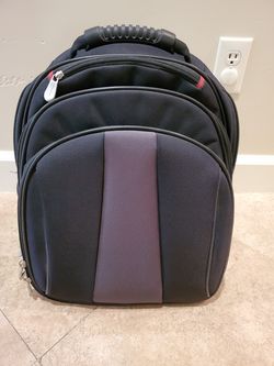 Innovera backpack laptop computer bag