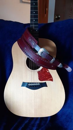 HANDCRAFTED LEATHER GUITAR STRAP