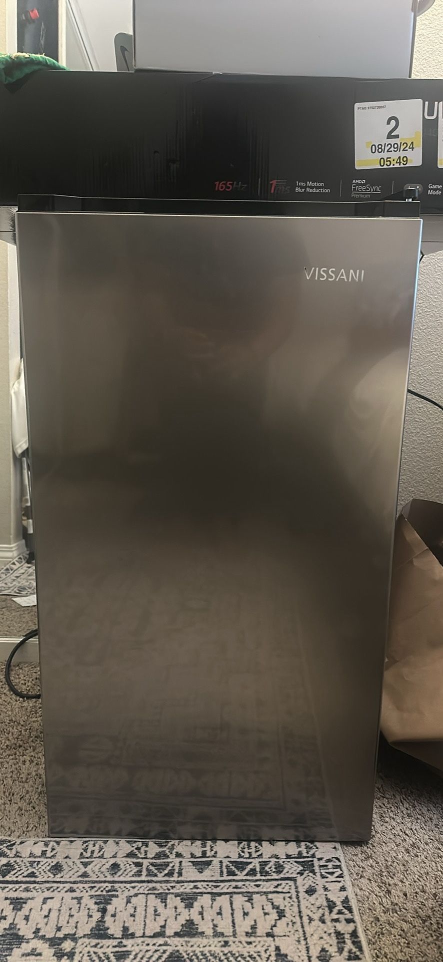 Vissani Mini Fridge