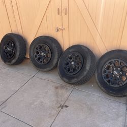 16 Inch OEM Toyota Wheels With 245/75r16 Advanta Atx 850 All Terrain Tires