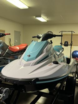2024 Yamaha EX