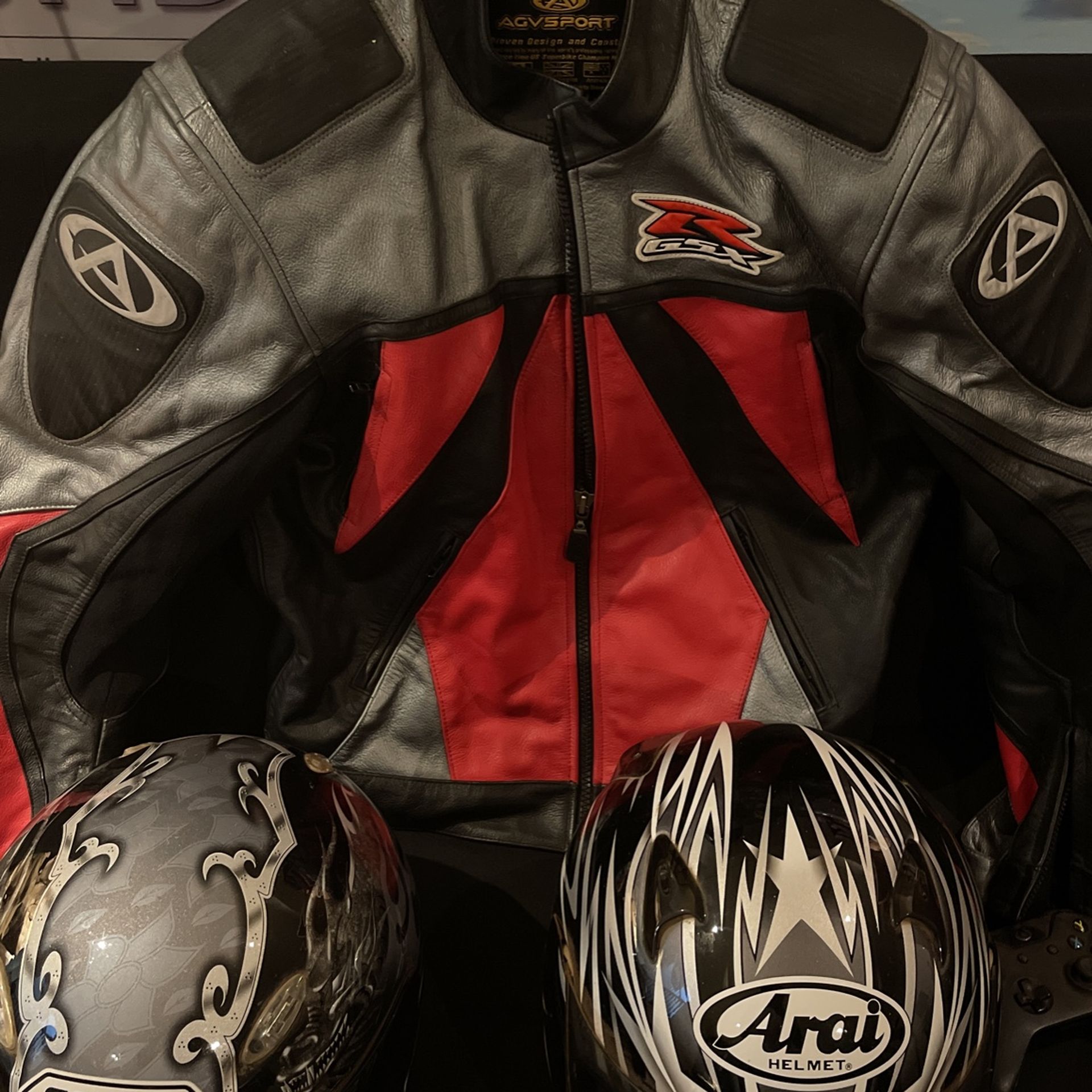 Suzuki Jacket /Aria Helmet /Shoei Helmet