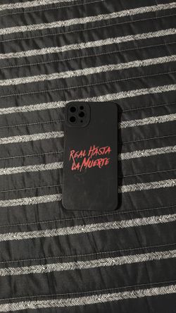 Real hasta la muerte phone case