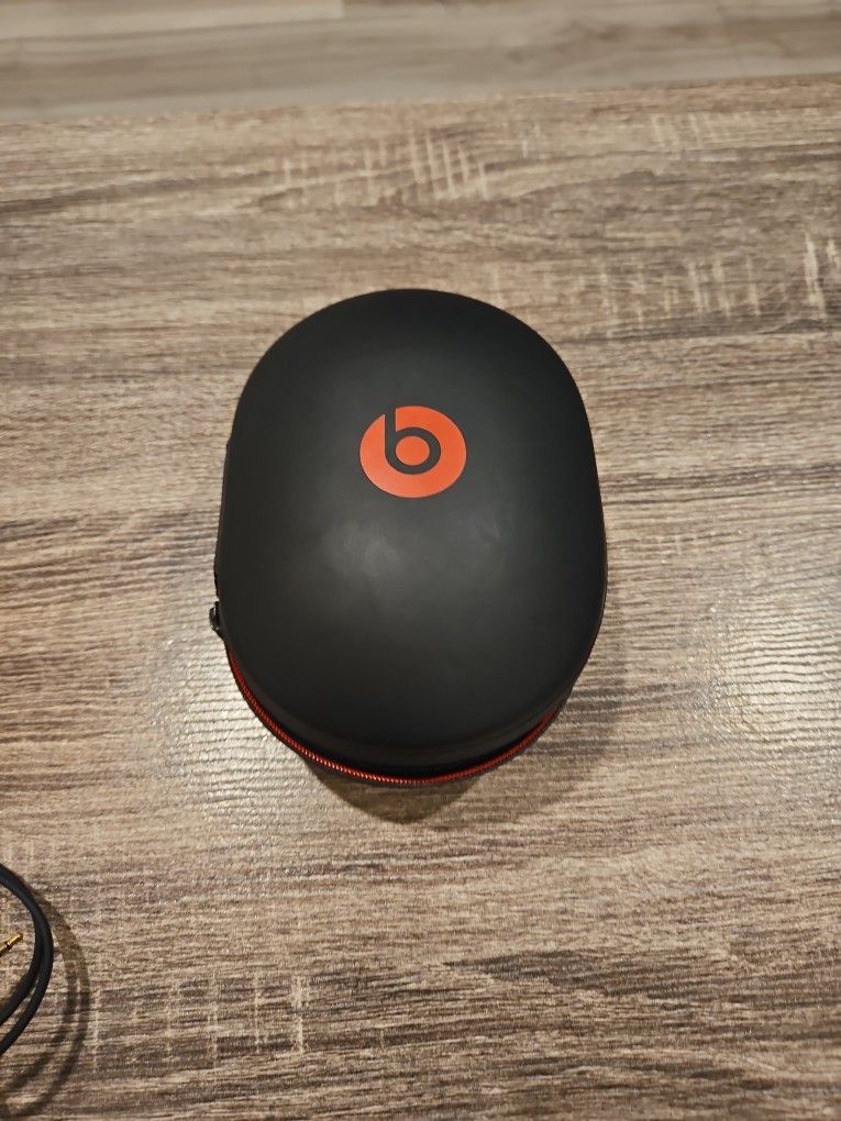 Beats Solo Studio 3 Wireless