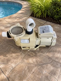 Excellent Pentair SuperFlo High Performance 1 HP Pool Pump – 2021 Model in Outstanding Working Condition For sale is a professional-grade Pentair Supe