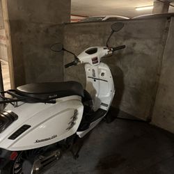 150 cc Scooter 