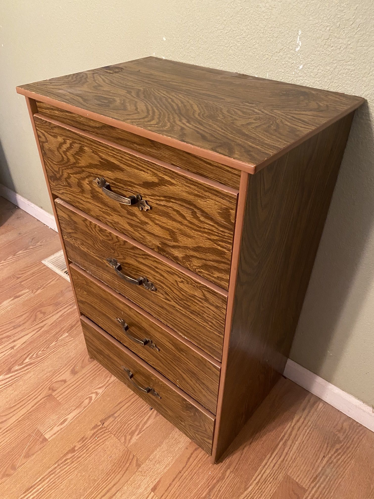 $20 - mini 4 drawer dresser with free delivery 🚚