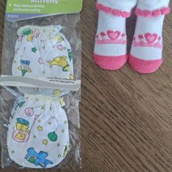 Baby Girl Newborn 15 PC Set - Brand New