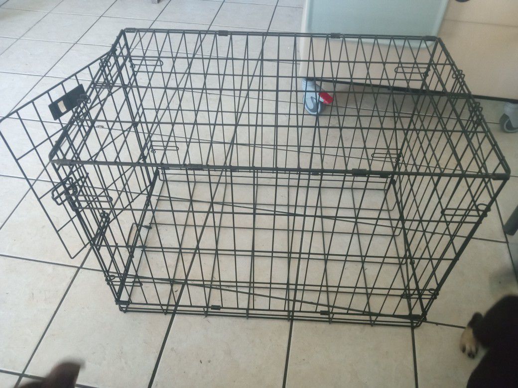 30" Dog Crate ( With Tray) 