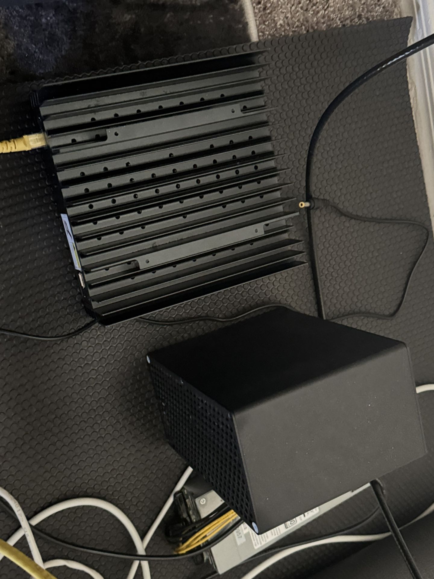 Crypto Mining Machines Doge Mini III 700M Dogecoin + ICE RIVER KASPA KS0  Miner