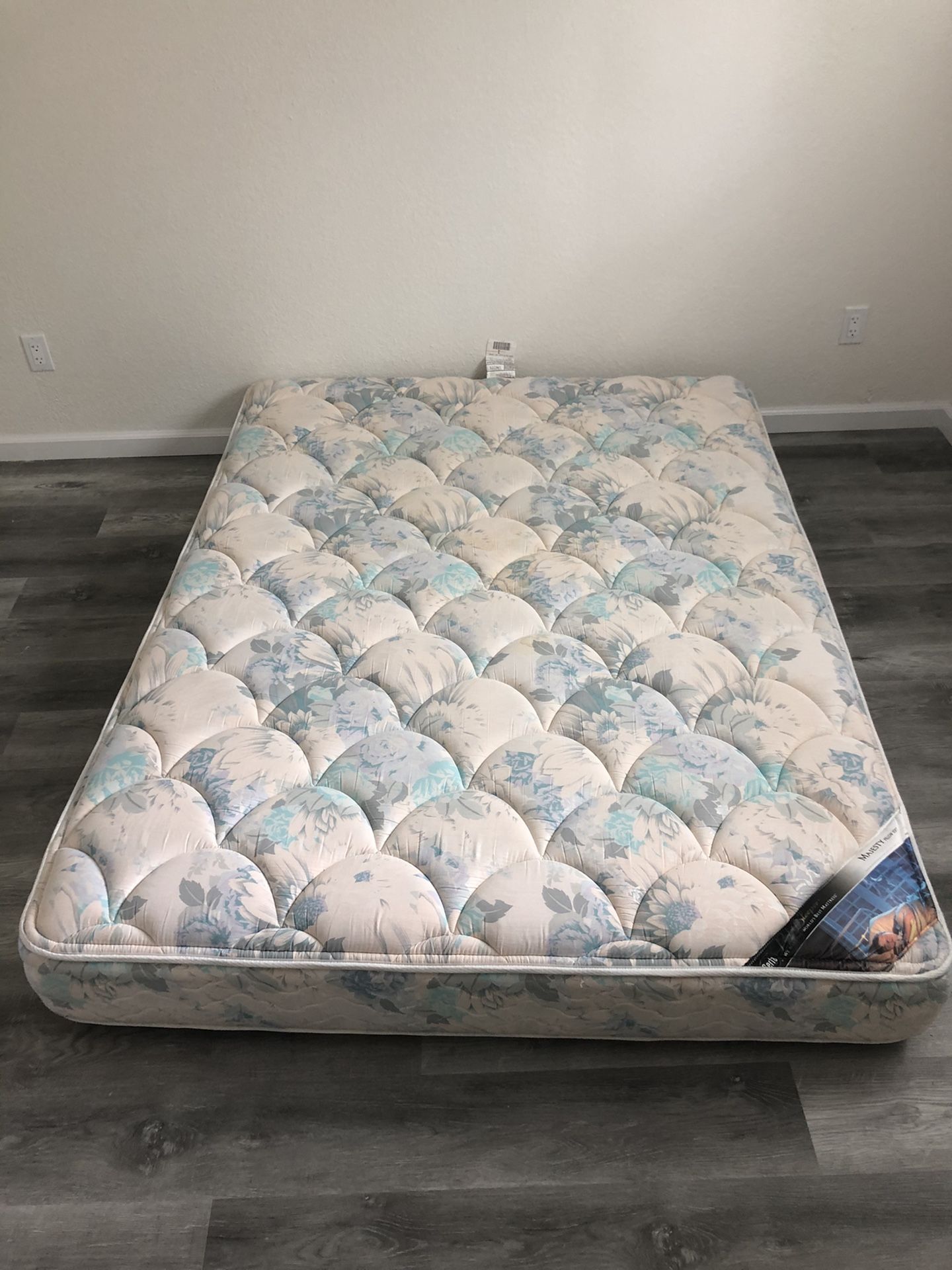 Free - Serta queen size mattress