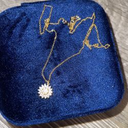 Spinning Sunflower Gold Necklace 