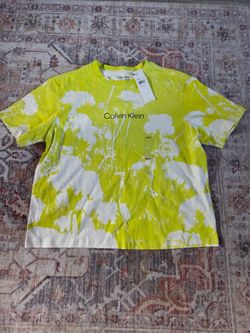 Calvin klien tshirt