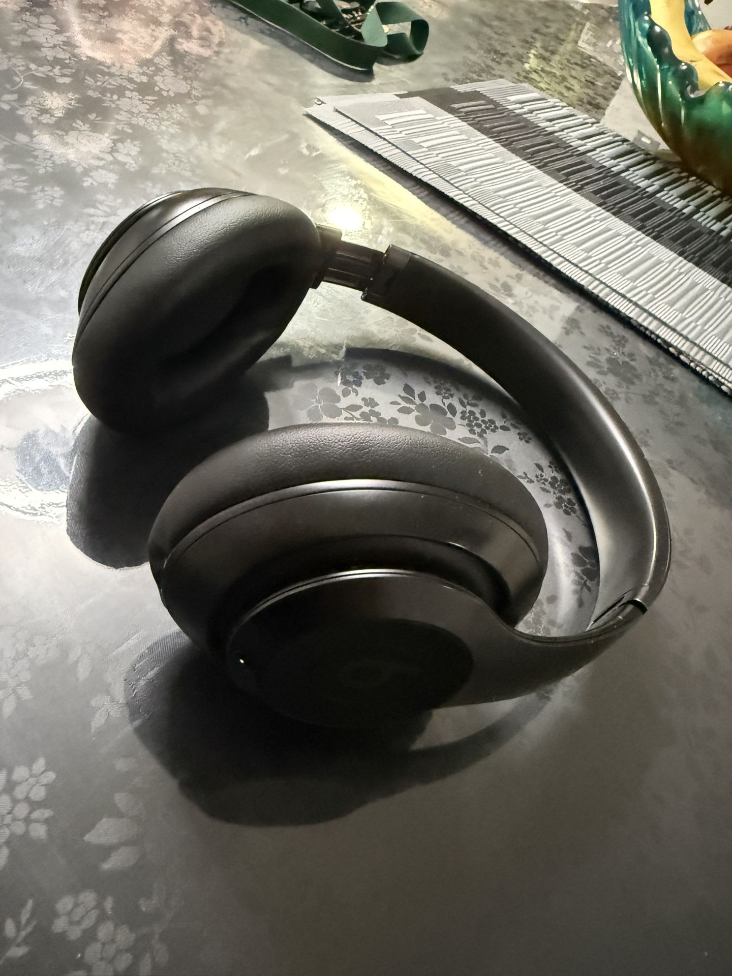 Black Beats Studio Pros