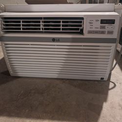 Air conditioners (1 available)