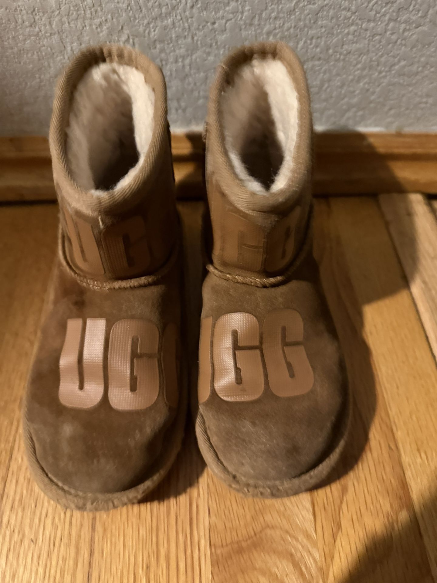 Kids Uggs 