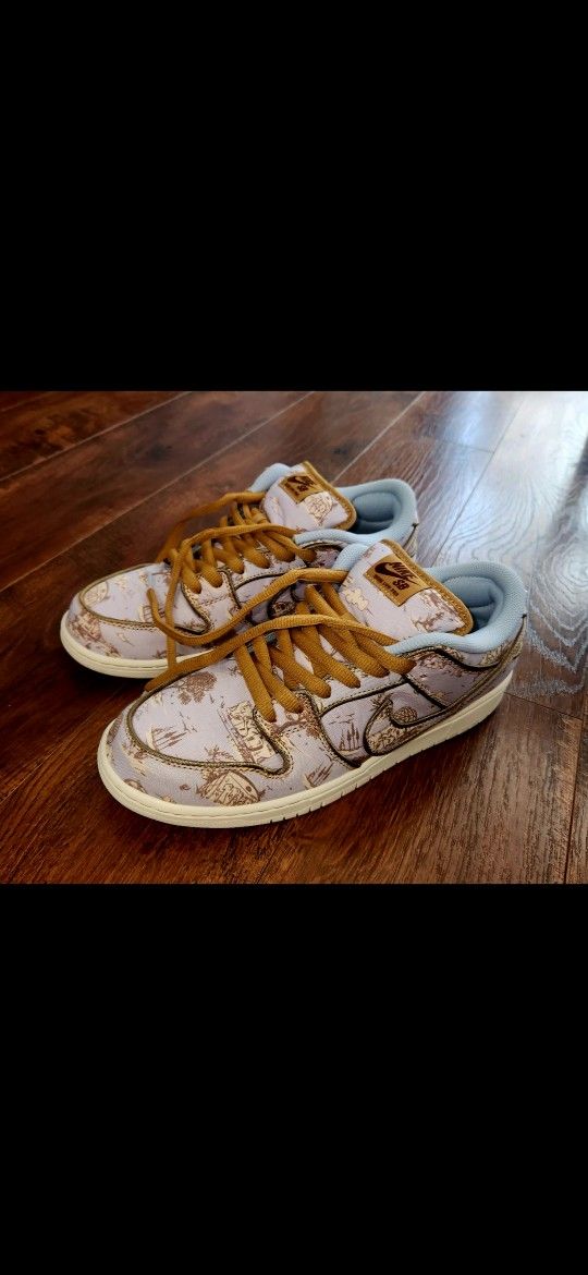 Nike SB Dunk Low Premium