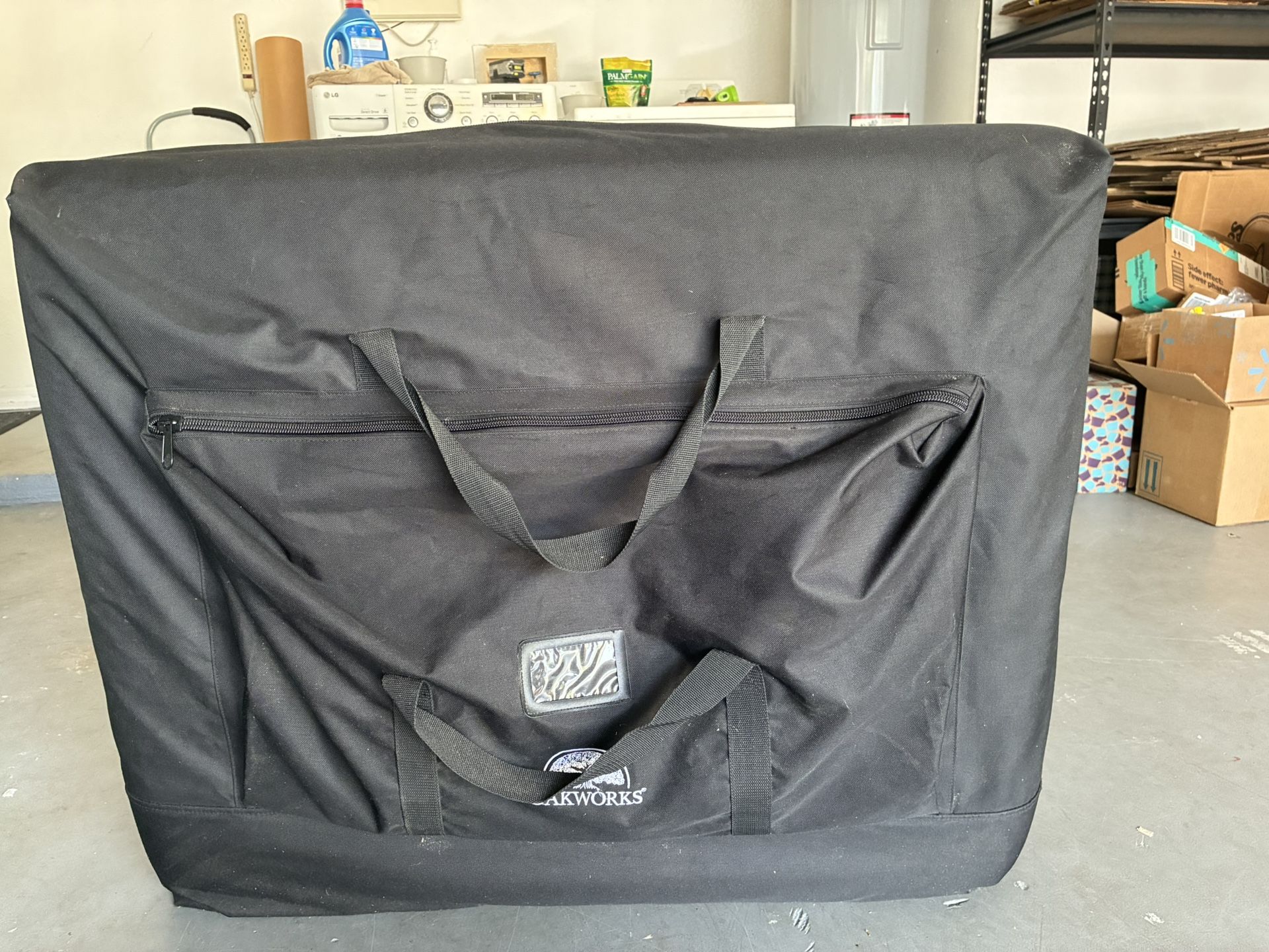 Oakworks Kela Professional Massage Table