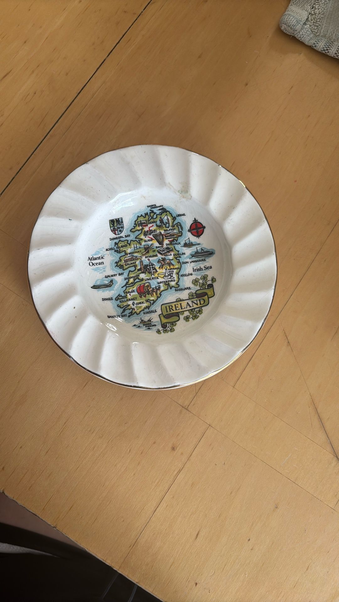 Small Ireland Plate 