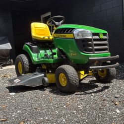 John Deere E140