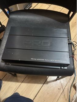 Pro 2000watt acoustic Amplifier  120$obo