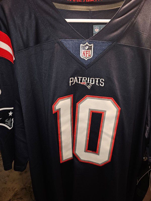 New England Patriots #10 Jones Football Jersey Size XL 