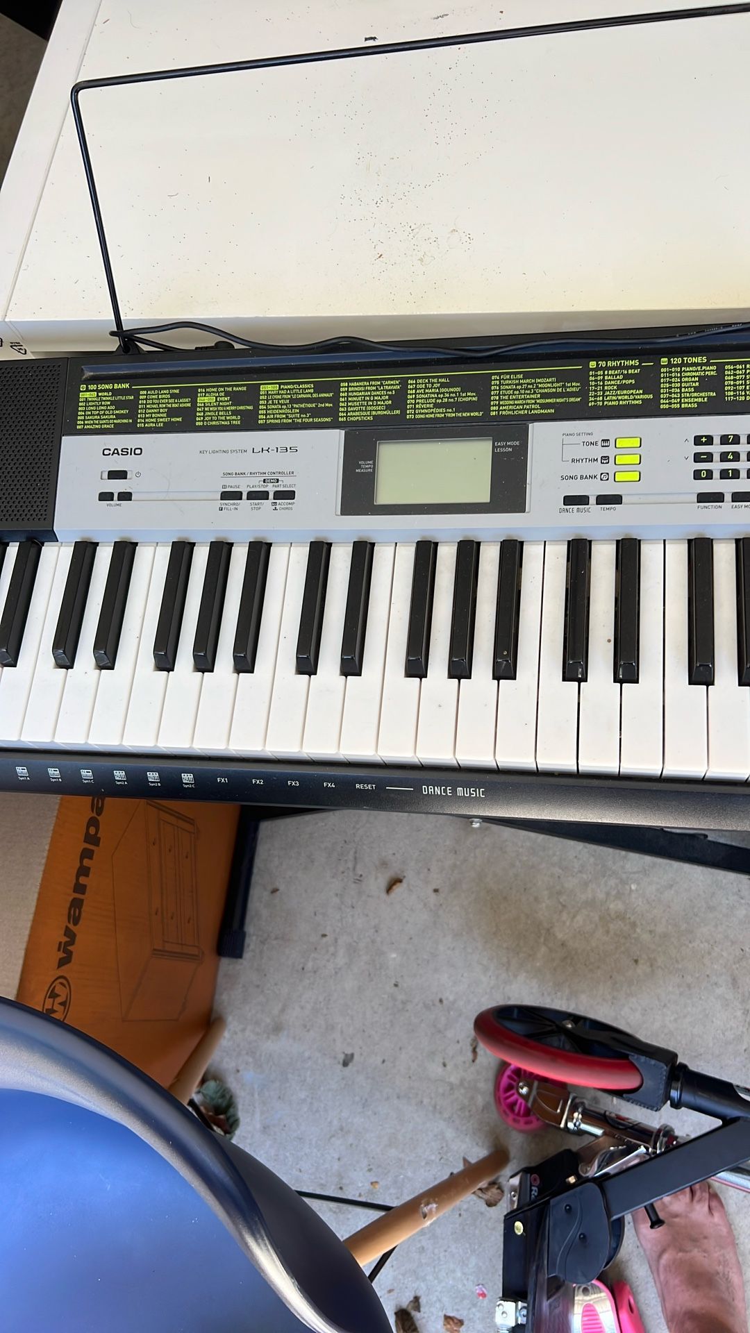 Casio LK-135 Keyboard