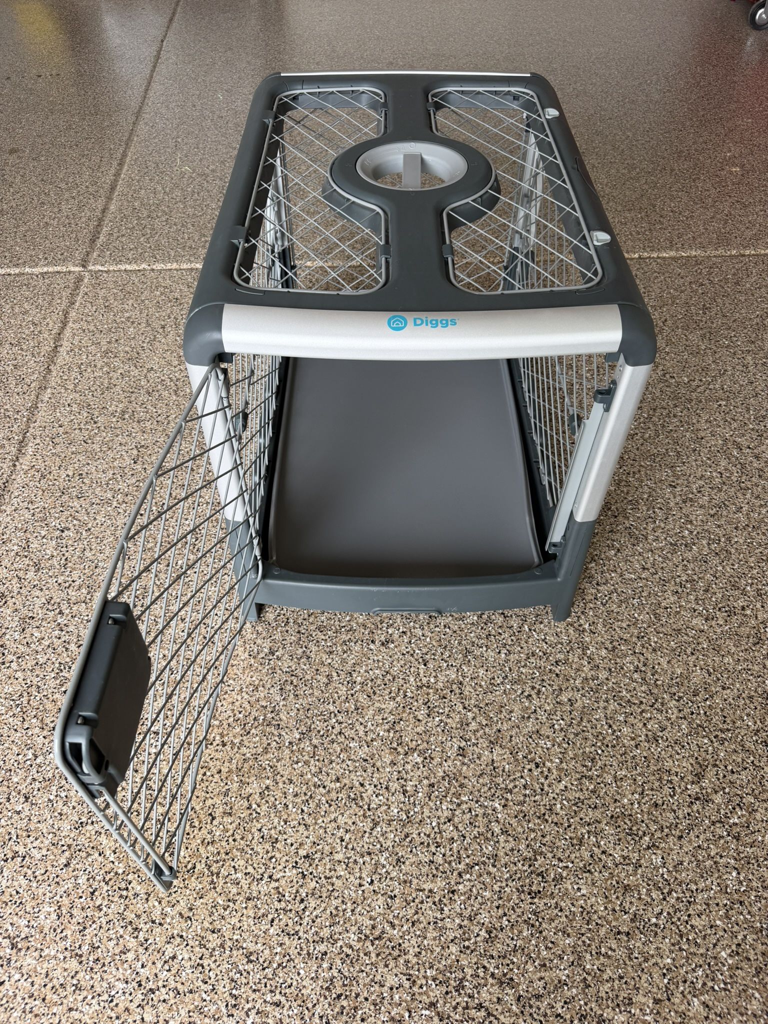 Diggs Revol Dog Crate