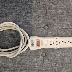 Tripp Lite 7 Outlet Surge Protector Power Strip, 7ft Cord,

