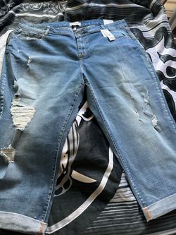 Women’s Capris