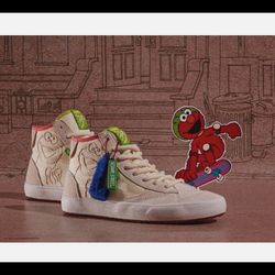 New - VANS Sesame Street x The Lizzie “Embroidered Characters” - M 9.5 / W 11