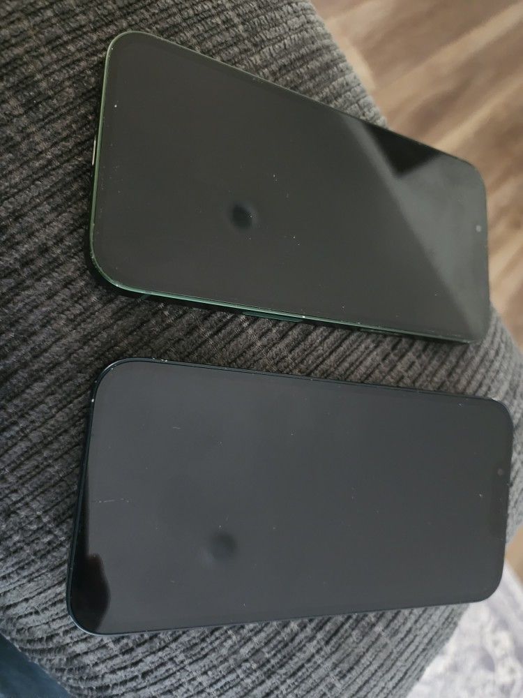 2 (TWO) iPhone 13 - READ DESCRIPTION 