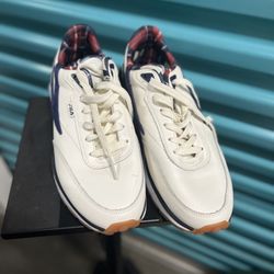 Men’s Shoes 91/2